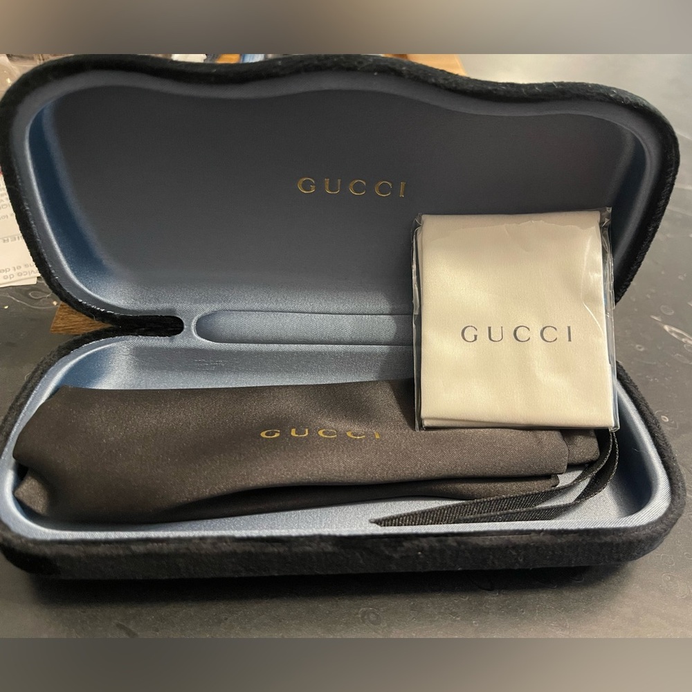 Gucci empty black velvet sunglasses case